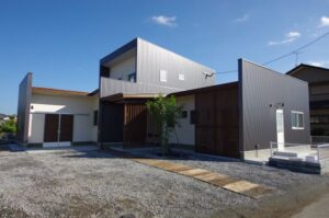 WORKS HOUSE1