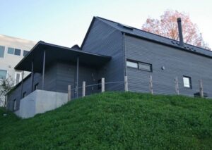 House H2