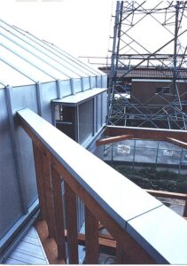 線階段なのに廻り階段の家4