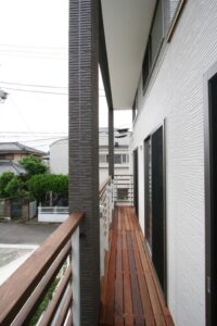 風景を切り取るオープンフレームハウス9