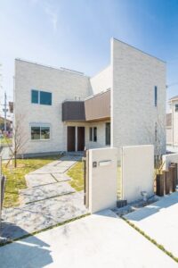 i - House_2