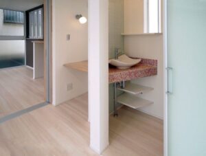 第1種低層住居専用地域での3階建の狭小住宅_6