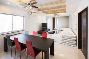 i - House7