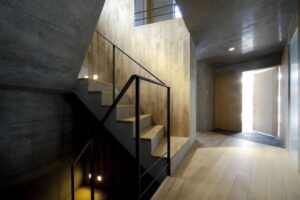 世田谷HN邸＜建物を貫く光のクレバスの家＞_12